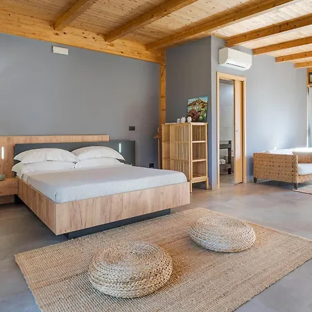 Caponegro אבולה