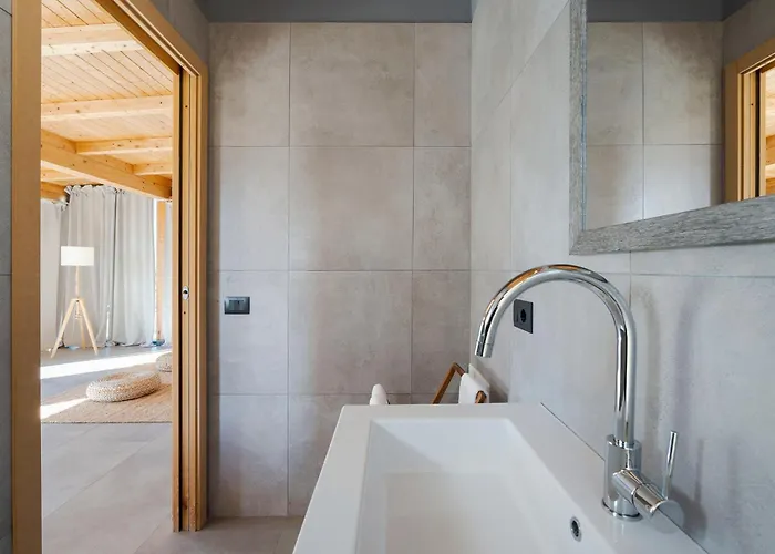 Caponegro Авола